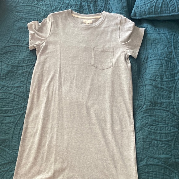 Thread & Supply Dresses & Skirts - Thread & Supply Grey T-Shirt Dress